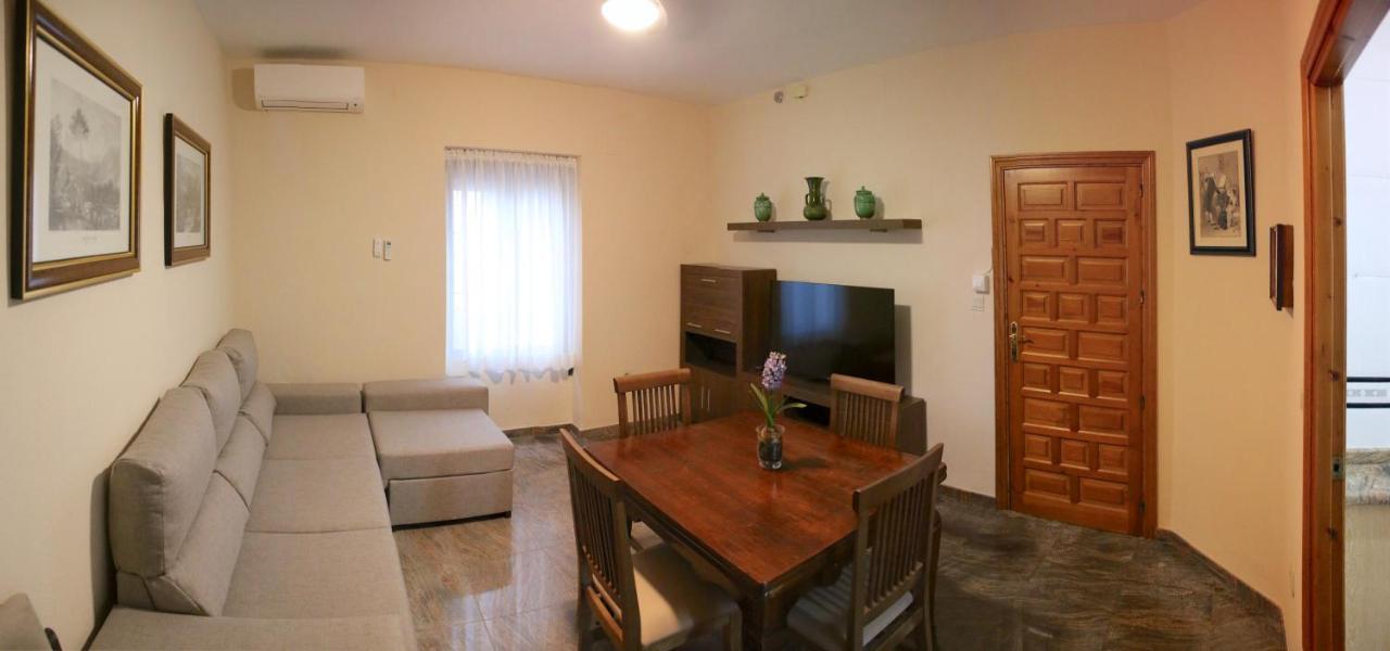 Vivienda Turistica Carmelitas Descalzas Leilighet Úbeda Eksteriør bilde